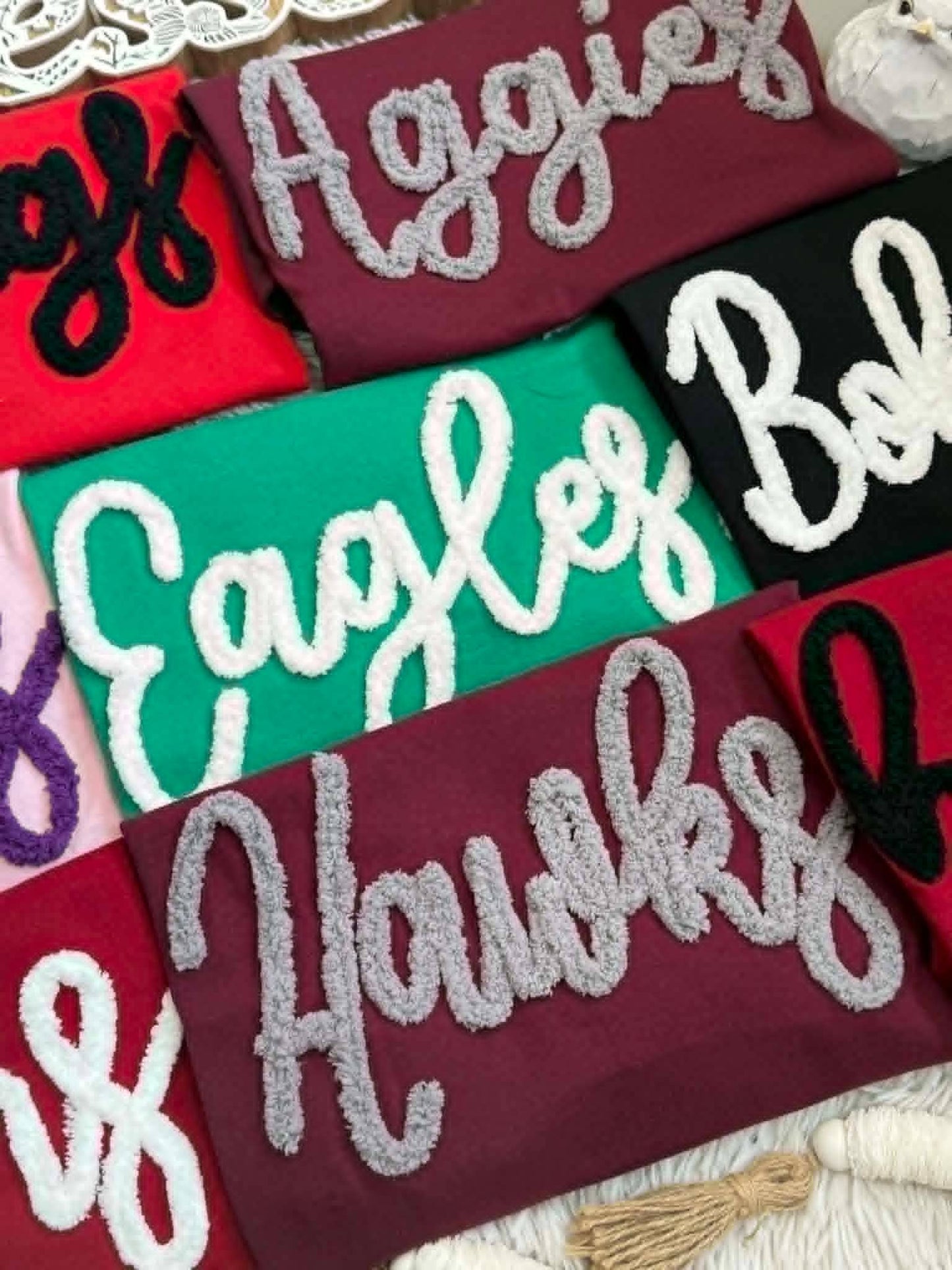 NEW CUSTOM Team Chunky Chenille Yarn, Sweatshirt, T-shirt: M / T-Shirt